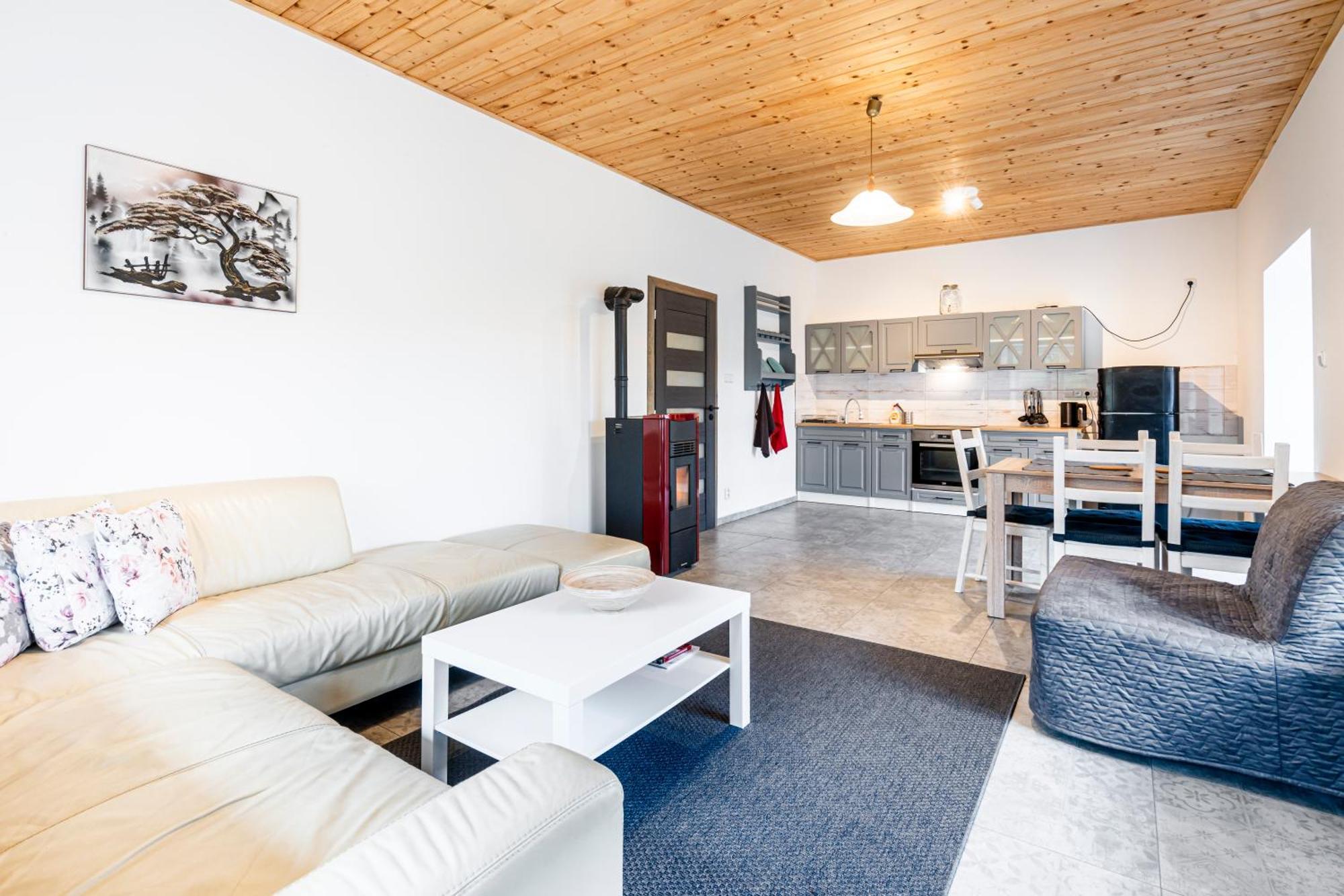Ferienwohnung Dvur Dolenec Rohoznice  Exterior foto